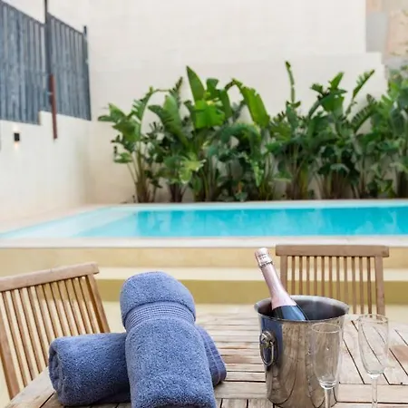 Ultimate Luxury Experience In Beautiful By 360 Estates 아파트 *
