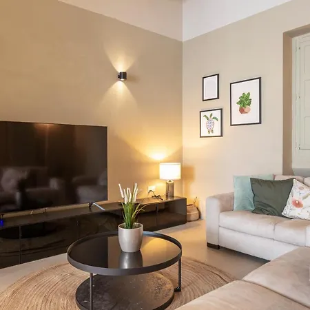 Ultimate Luxury Experience In Beautiful By 360 Estates