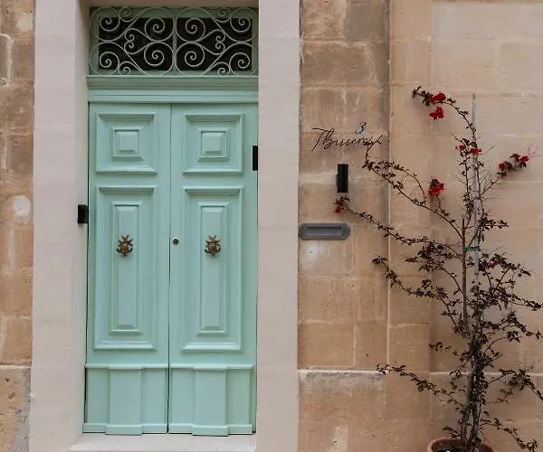 Ultimate Luxury Experience In Beautiful By 360 Estates ربات