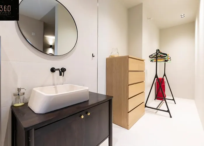 Ultimate Luxury Experience In Beautiful By 360 Estates * ربات