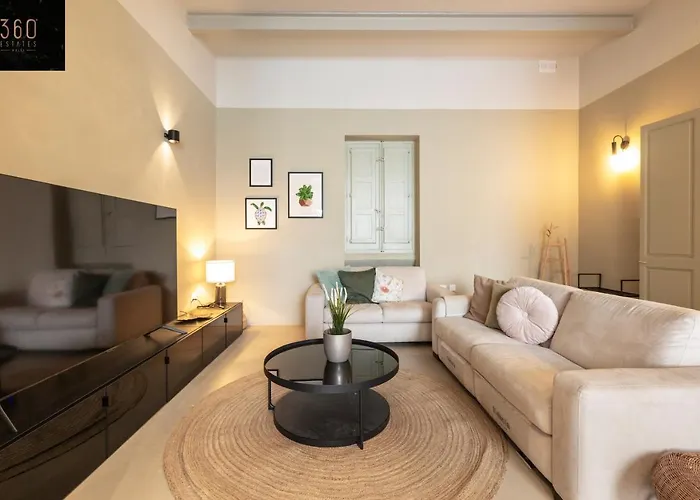 Ultimate Luxury Experience In Beautiful By 360 Estates *